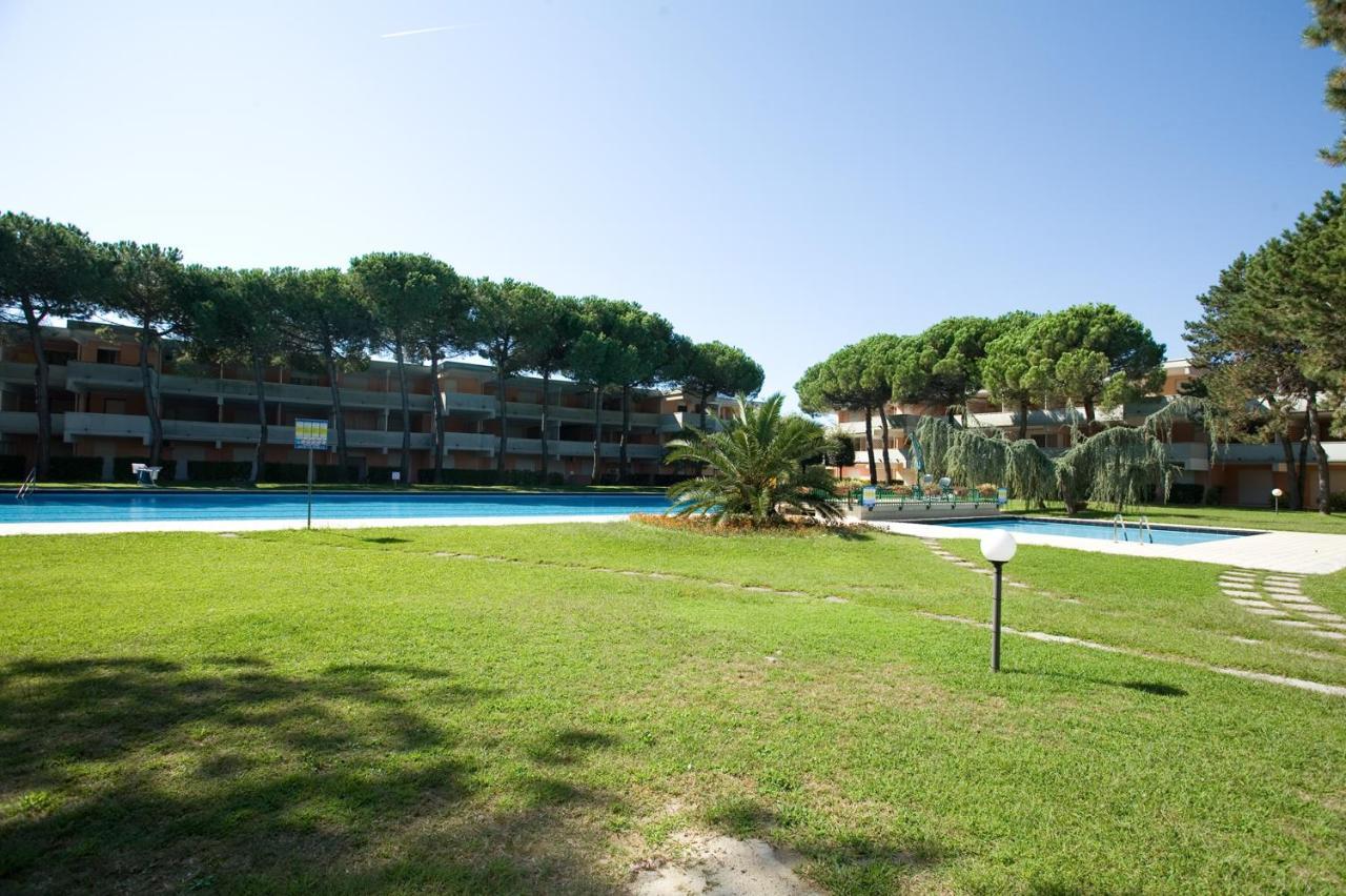 Villa Solarium/piscina Bibione Esterno foto